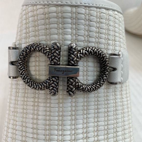 Salvatore Ferragamo Gancio Sandal Robins 85 Mule Sandal size 6.5 - Picture 3 of 8